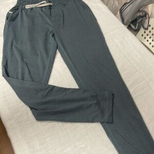 Vouri pants